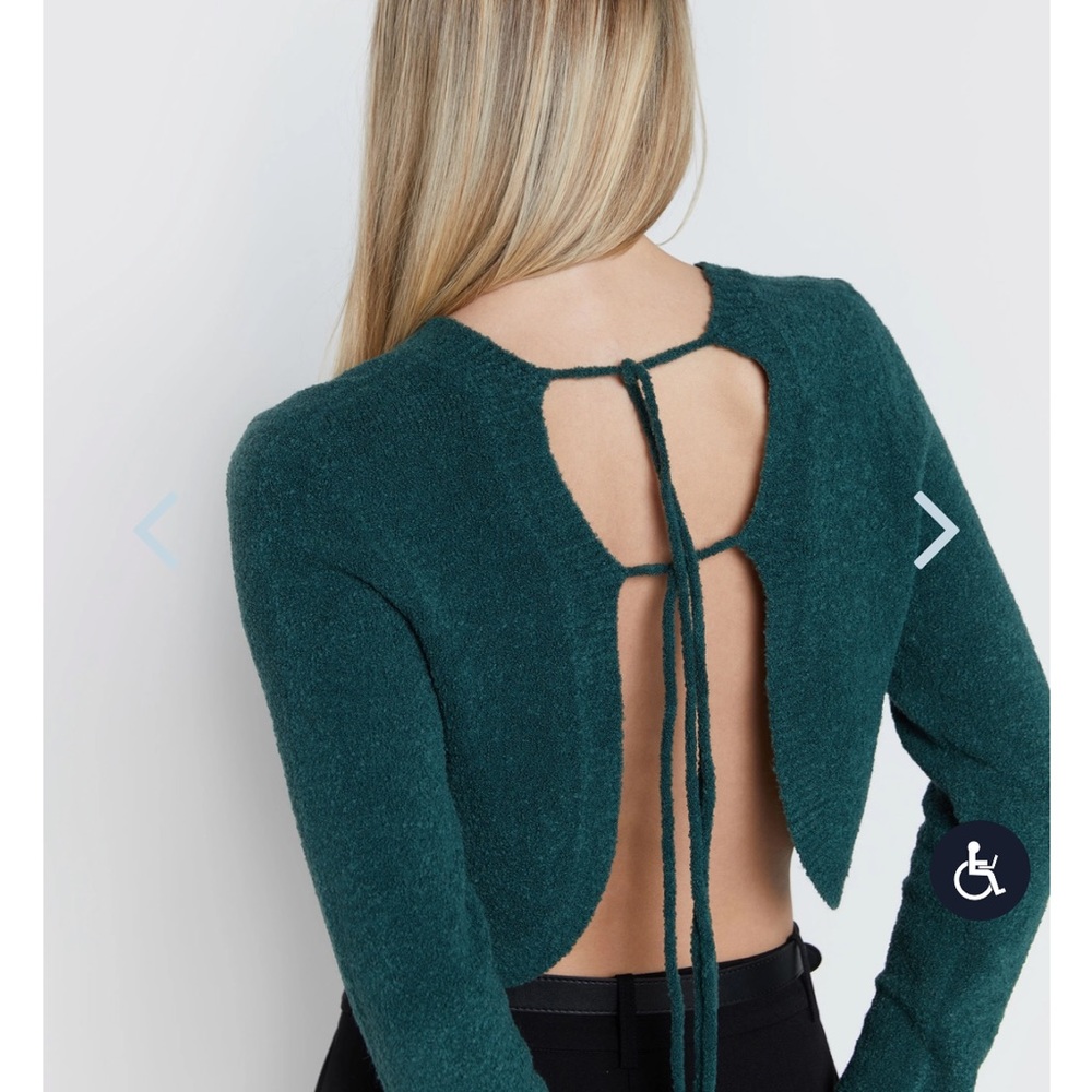 OPEN BACK FUZZY SWEATER